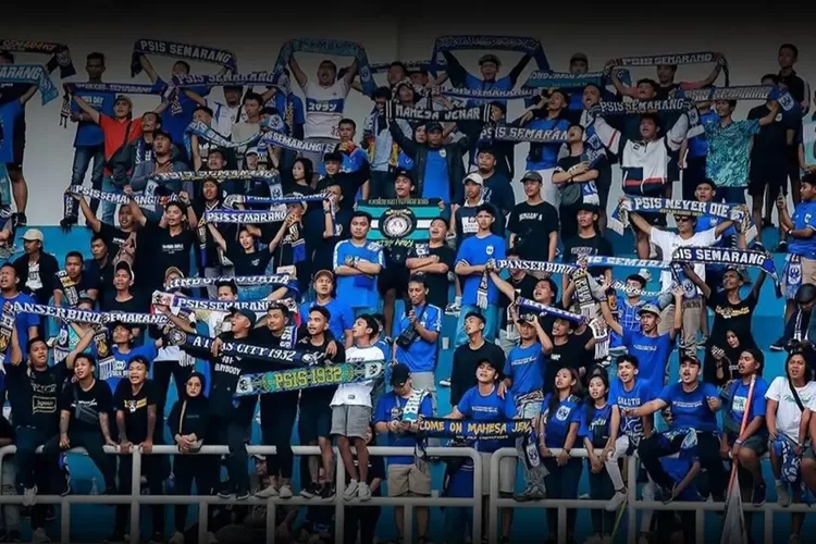 Dukungan Viking di Stadion dan Keuntungan Belanja Merchandise Persib Bandung Online