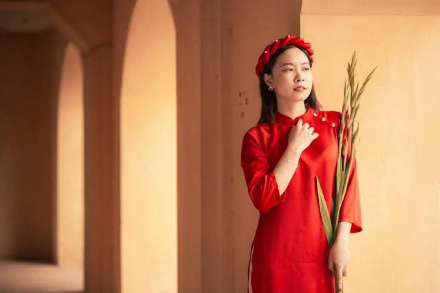 Rahasia Memilih Warna Merah yang Cocok dengan Warna Kulit